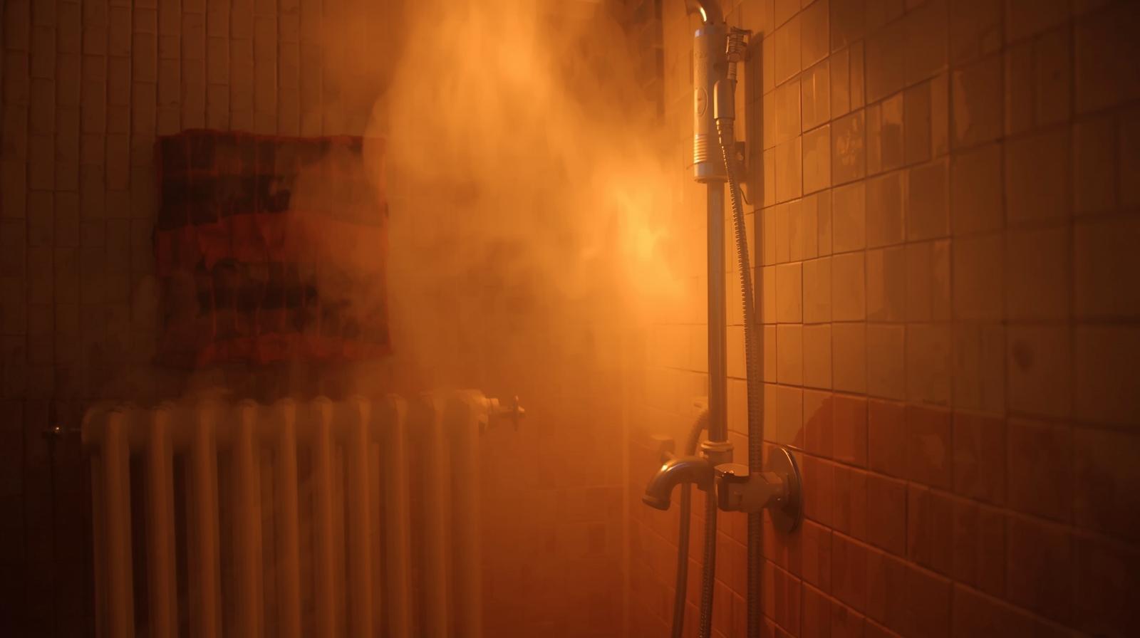 【ヒートショック対策】高齢者の「脱衣所・浴室」が危ない！おすすめ「脱衣所ヒーター」と安全な入浴法